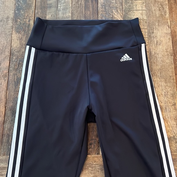 Adidas Capri Style Workout Pant’s - Picture 2 of 4
